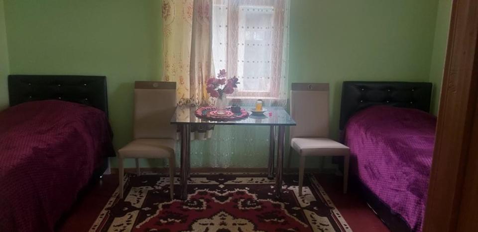 Guest House Chveni Ezo Khulo ภายนอก รูปภาพ