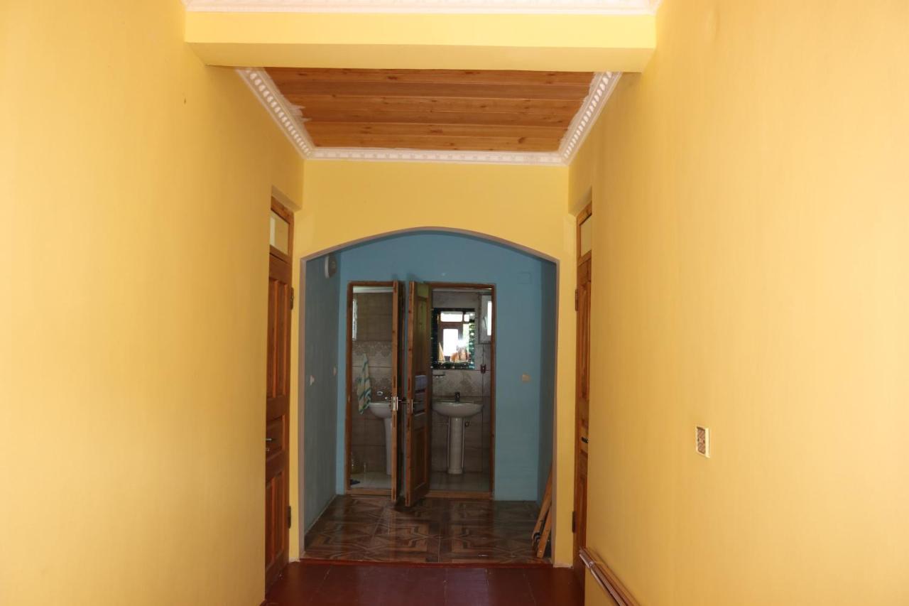 Guest House Chveni Ezo Khulo ภายนอก รูปภาพ