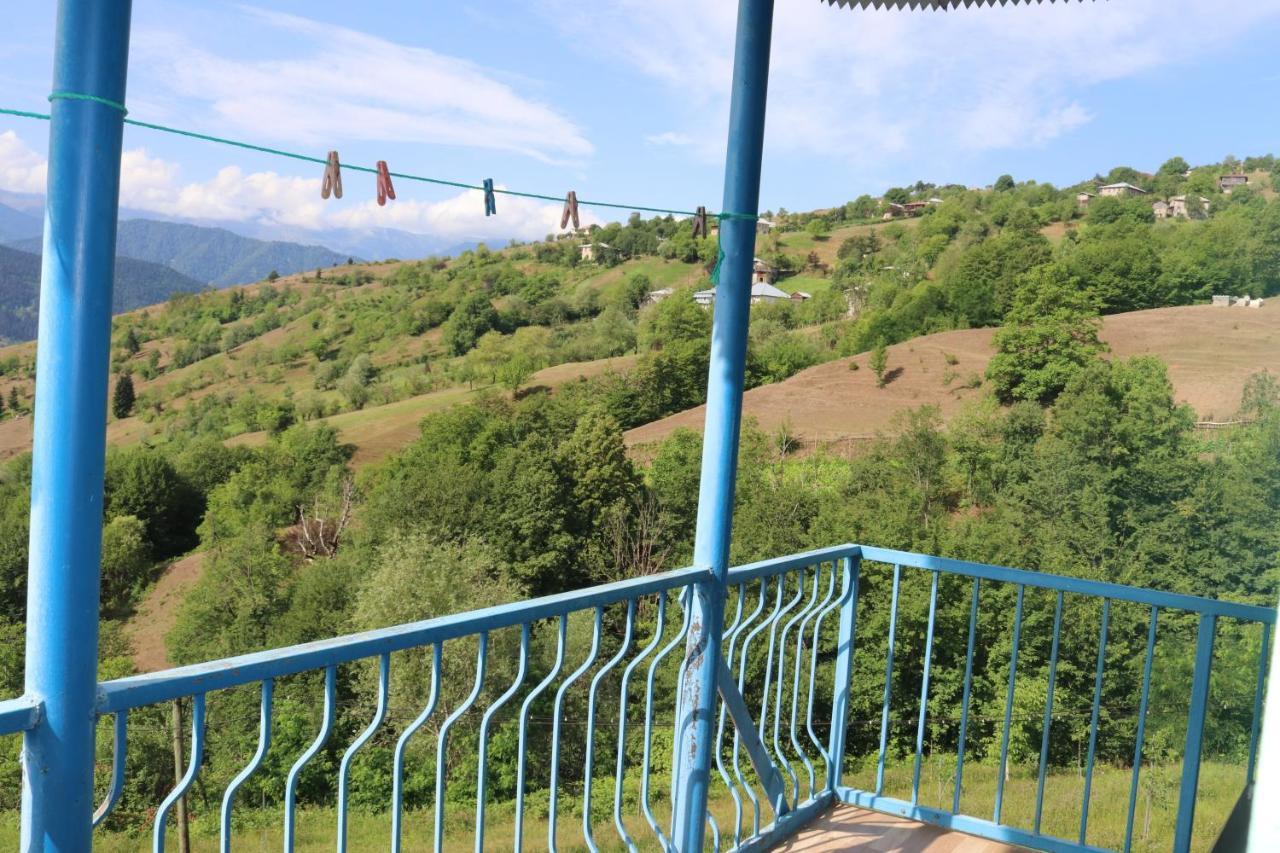 Guest House Chveni Ezo Khulo ภายนอก รูปภาพ